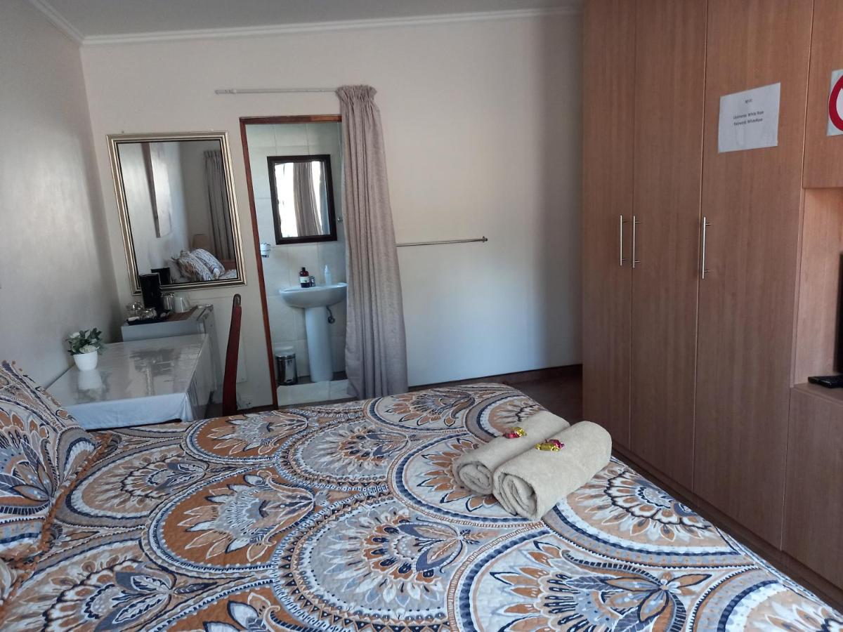 White Rose Guest House Vanderbijlpark Luaran gambar