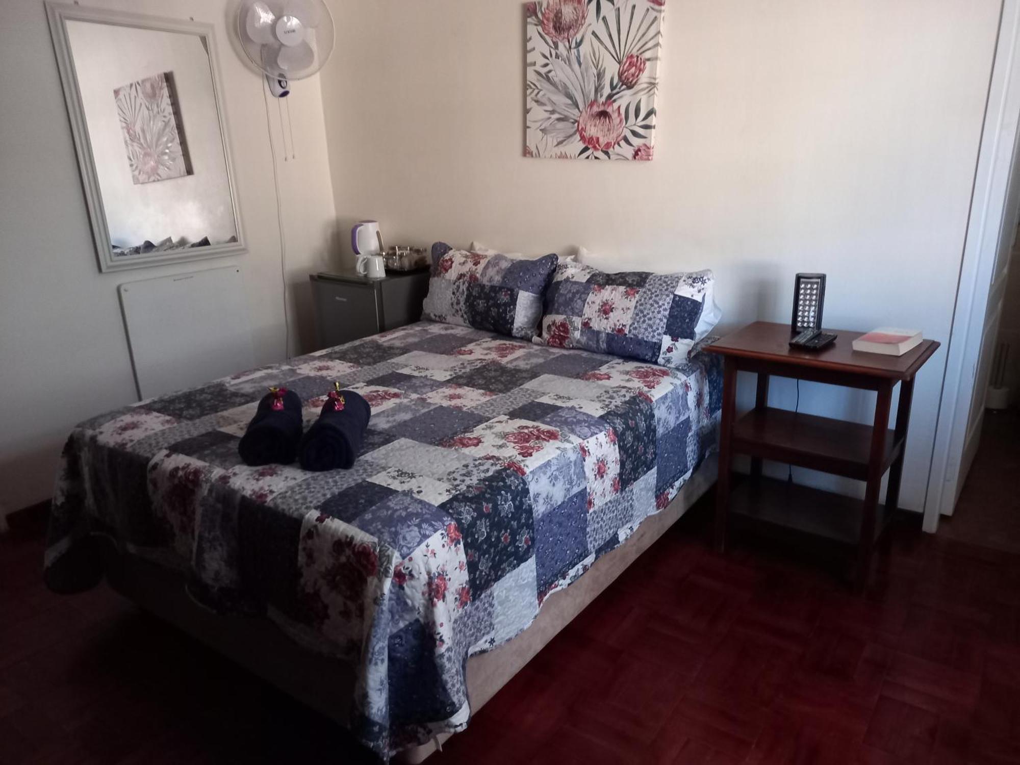 White Rose Guest House Vanderbijlpark Bilik gambar
